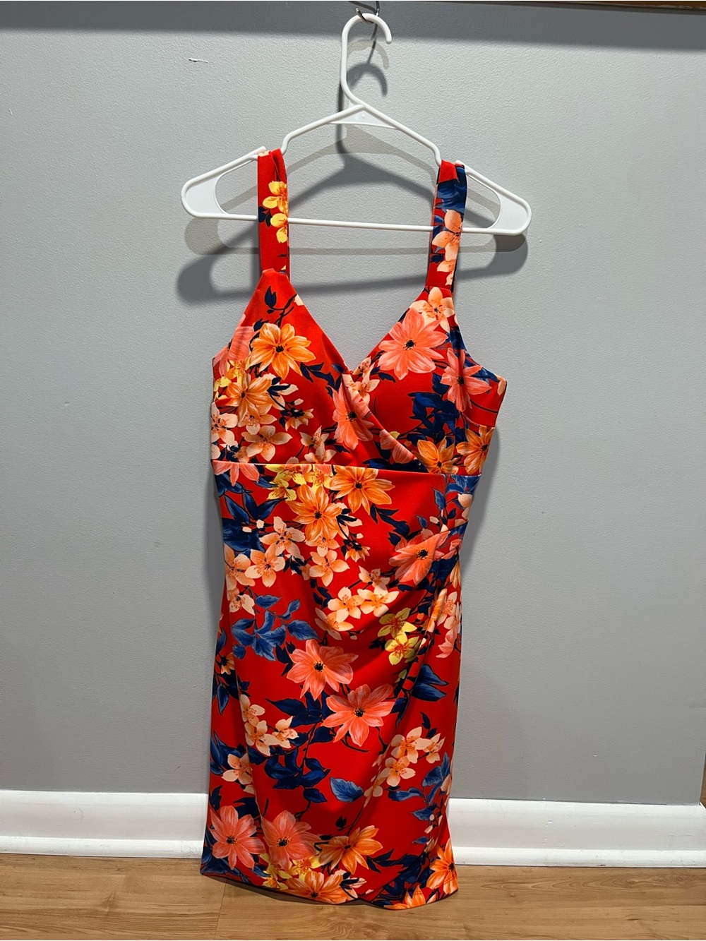 🌺 Guess Floral Bodycon Dress – Size 12